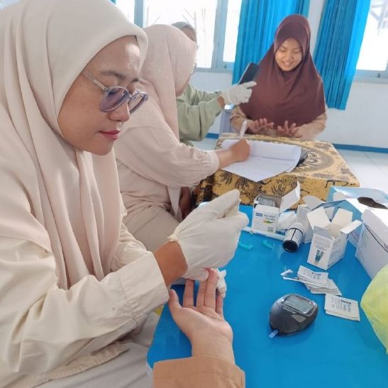 Menjaga Kesehatan, Mendukung Tumbuh Kembang: SMPIT Al-Istiqomah Ikuti PKG dan Imunisasi HPV