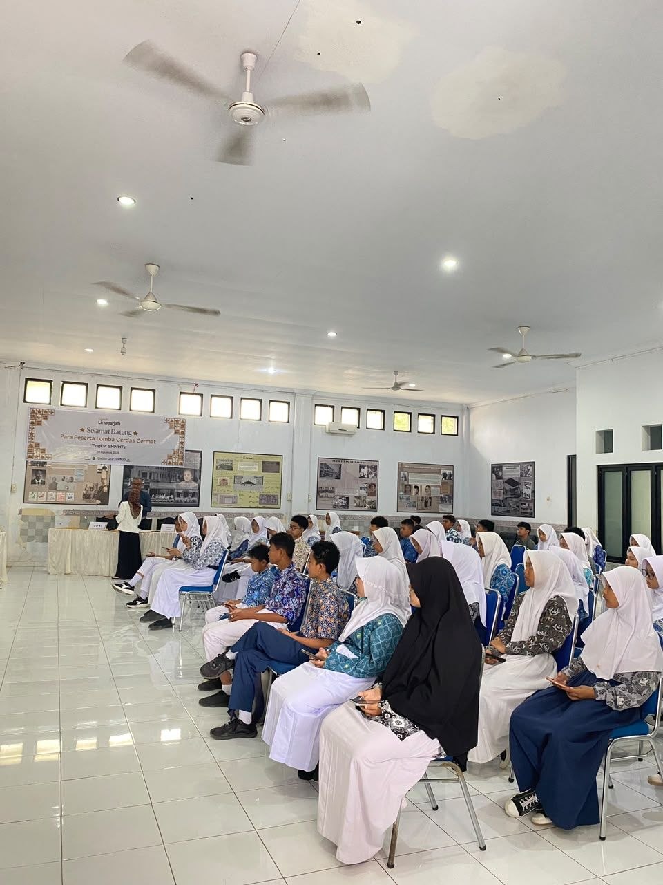 SMPIT Al-Istiqomah Ikuti Lomba Cerdas Cermat SMP/MTs se-Kabupaten Kuningan dalam Festival Linggarjati 2026