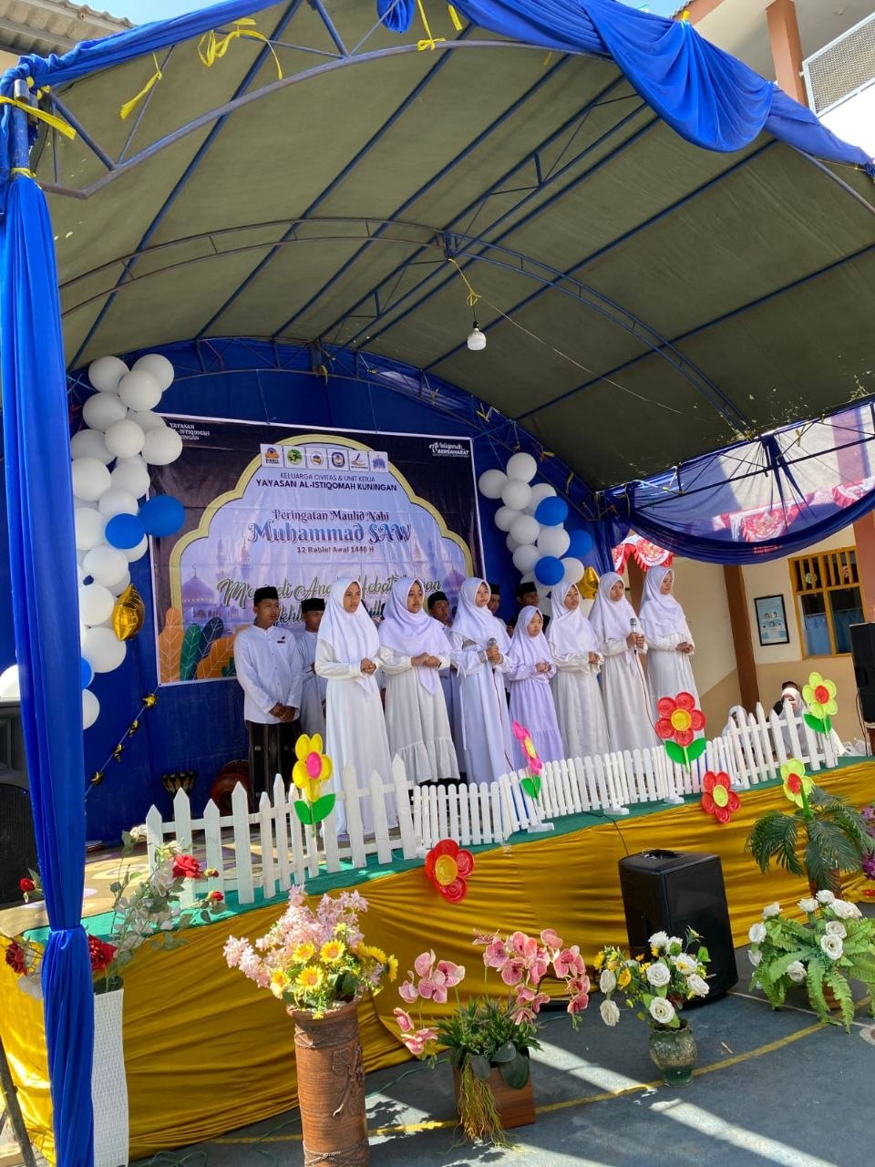 Semarak Maulid Nabi Muhammad SAW, SMPIT Al-Istiqomah Belajar Menjadi Anak Hebat